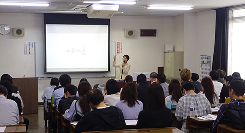 日本ほめる達人協会 静岡支部の『ほめ達！検定３級』を実施【写真】