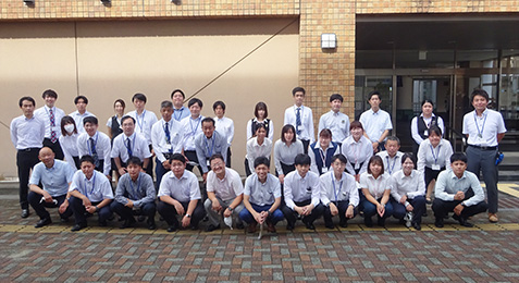 藤枝西高等学校前にて『夏の交通安全県民運動』の立哨活動を実施しました【写真】