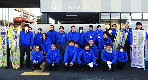 静清高等学校前にて『年末の交通安全県民運動』の立哨活動を実施しました【写真】