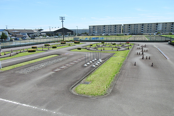 教習車両のご案内 施設案内 東名自動車学校