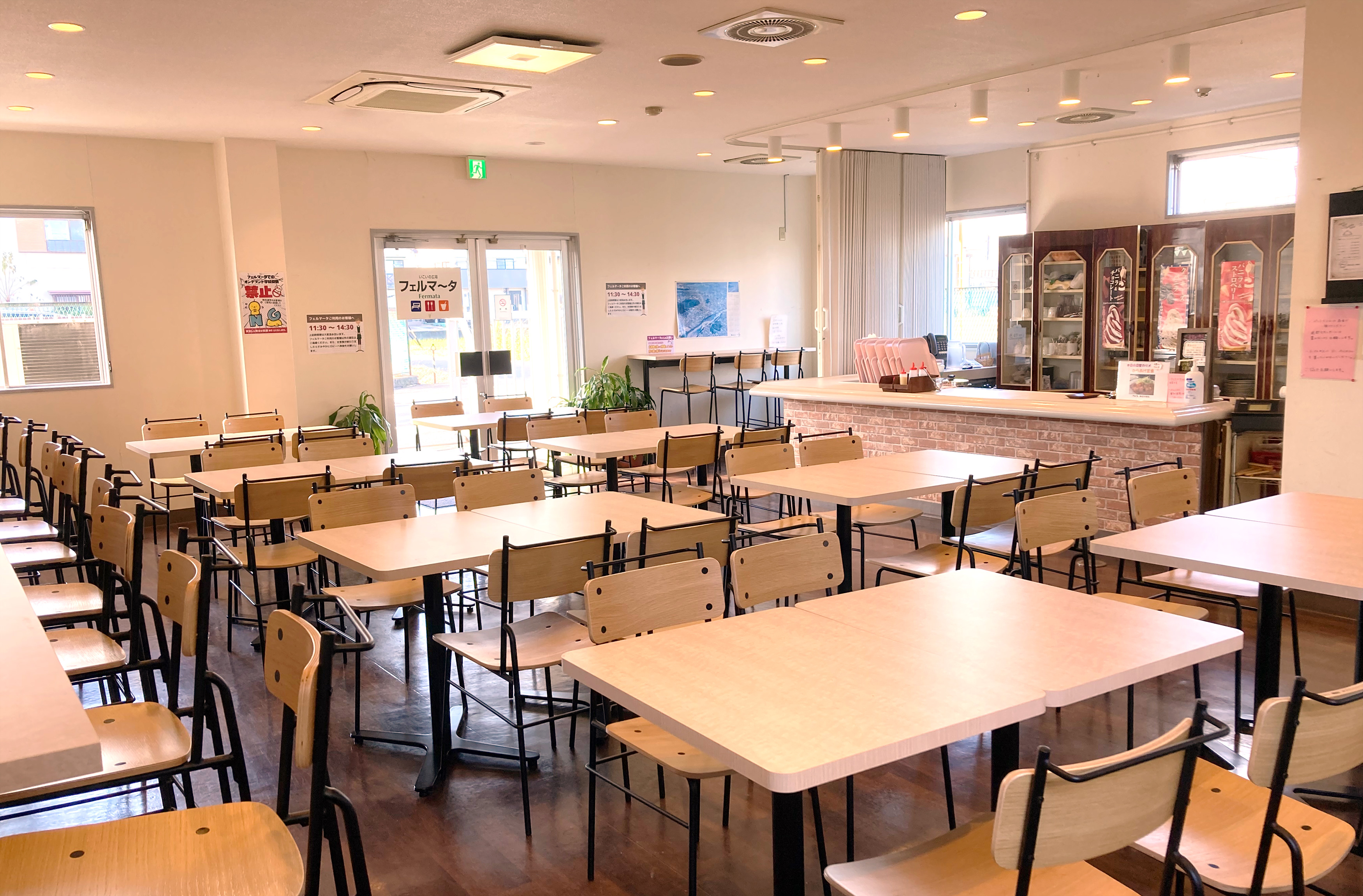東名自動車学校内レストラン フェルマータ 食堂