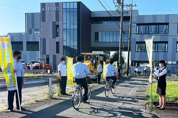 静清高等学校前の通学路3【写真】