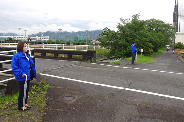 藤枝北高等学校付近の交差点【写真】