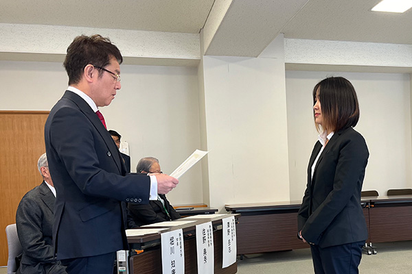 ディン カン リン様【写真】