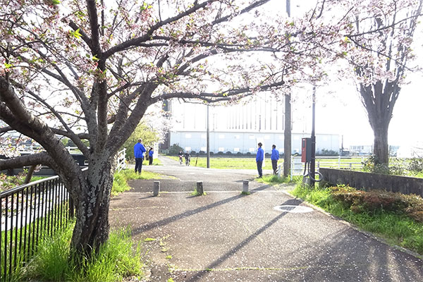 藤枝西高等学校近郊の通学路【写真】