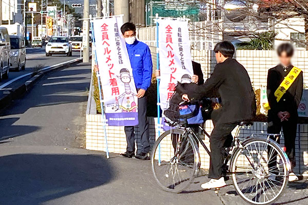 藤枝北高等学校の正門【写真】