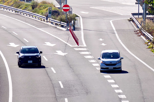 合流・車線変更
