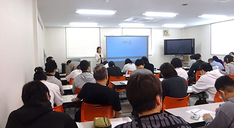 日本ほめる達人協会 静岡支部の『ほめ達！検定３級』を実施【写真】