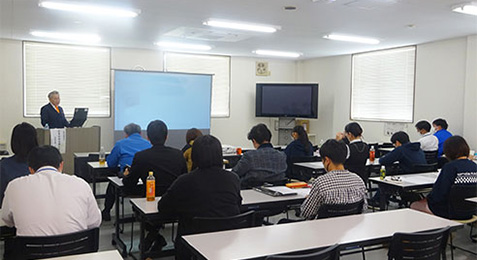 当校にて日本ほめる達人協会 静岡支部『ほめ達！検定３級』を実施しました【写真】