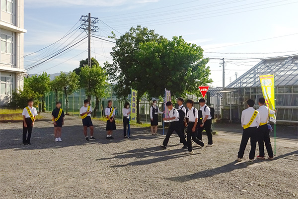 藤枝北高等学校の南門【写真】