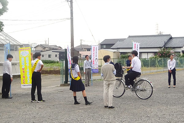 藤枝北高等学校の通用門【写真】
